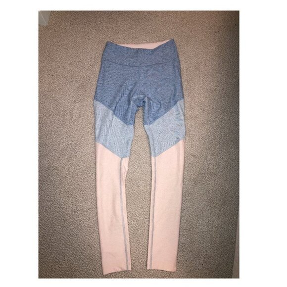 4 Outdoor Voices Leggings bundle size XS and Small - Picture 4 of 6